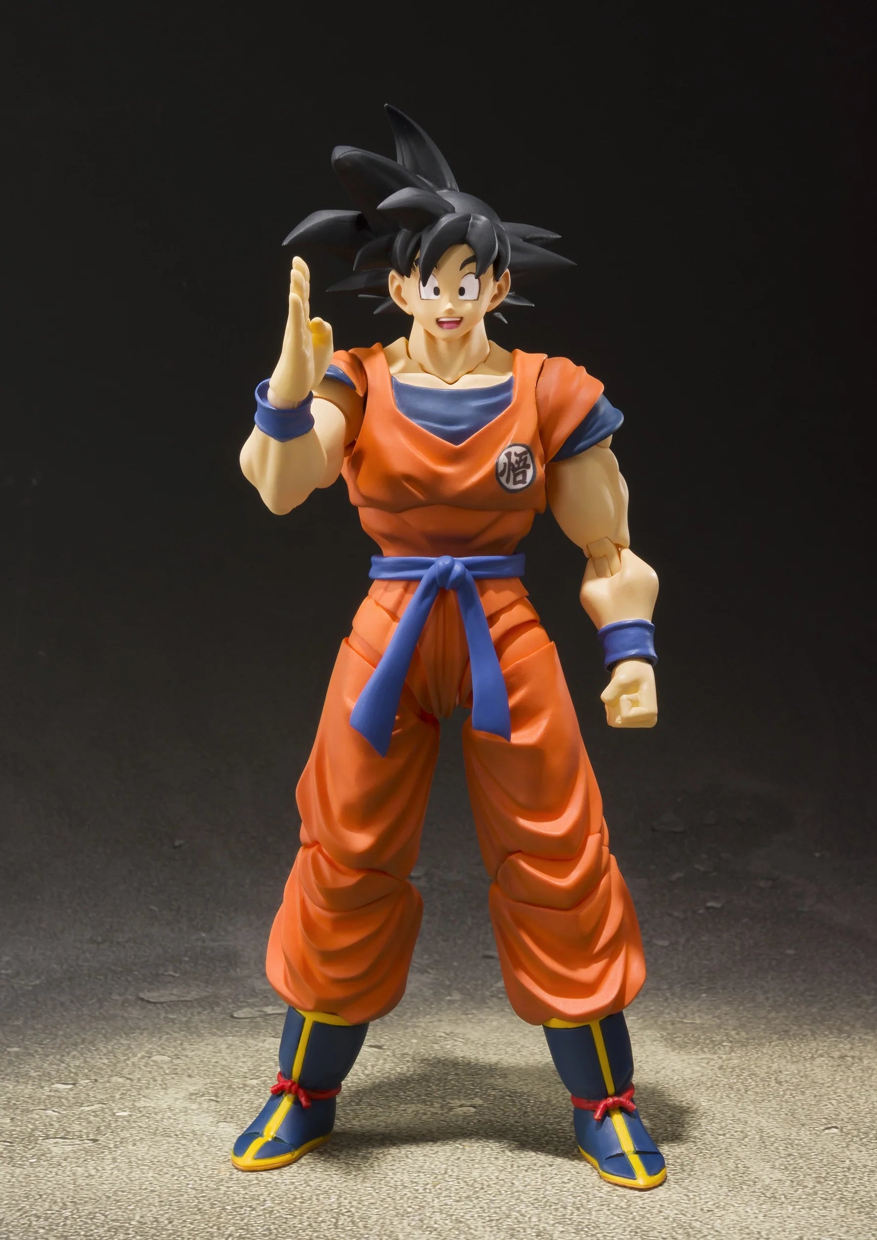 S.H. Figuarts - Dragon Ball Z - Son Goku - A Saiyan Raised on Earth - 1/12 Scale PVC Action Figure