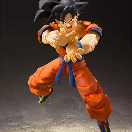 S.H. Figuarts - Dragon Ball Z - Son Goku - A Saiyan Raised on Earth - 1/12 Scale PVC Action Figure